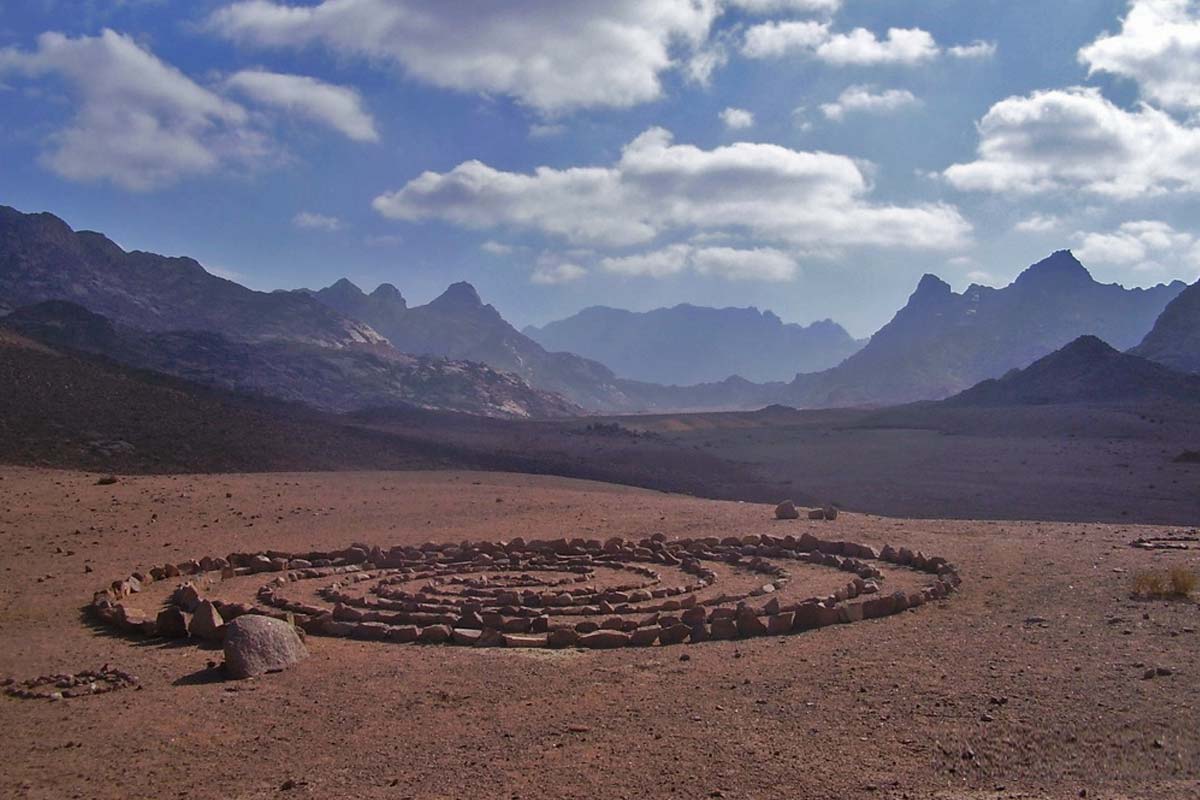 yoga and meditation in the Sinai mountains